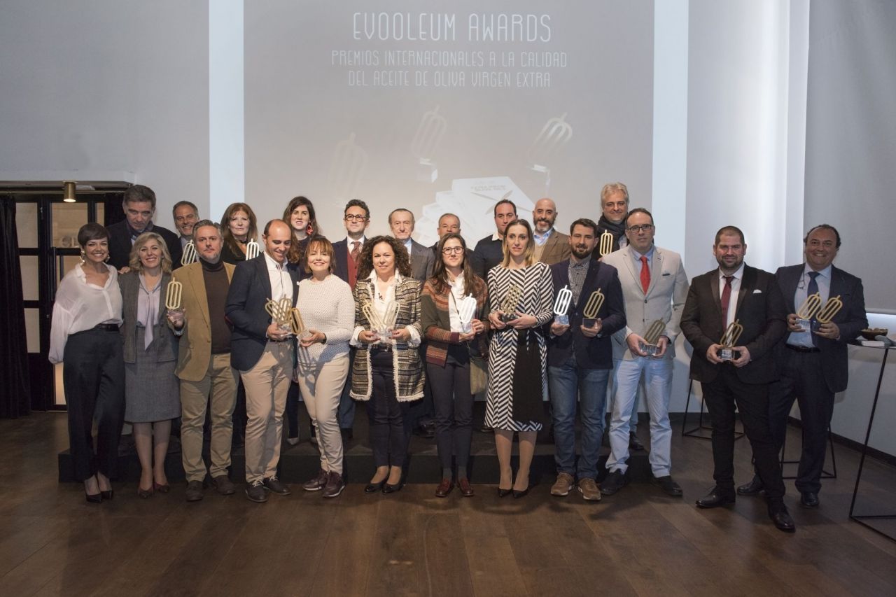 Foto de familia EVOOLEUM Awards 2018