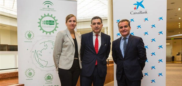 Extenda y Caixabank firman un acuerdo para financiar la internacionalización de empresas andaluzas