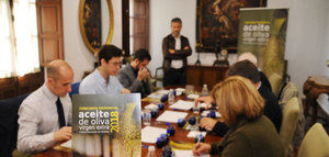 Carrusel de premios para los mejores aceites de oliva de Córdoba y Granada