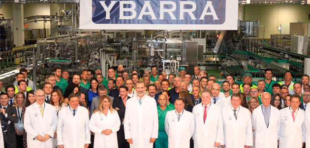 Felipe VI inaugura la nueva fábrica de Ybarra
