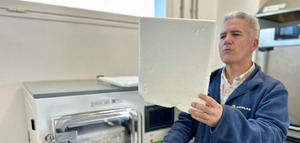 Un proyecto reutiliza aceite de cocina usado para fabricar detergentes sostenibles de uso doméstico