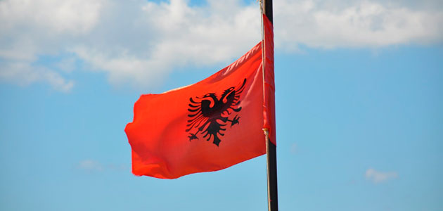 Albania regresa al COI