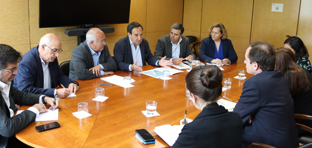 Las OPAs entregan a la CE un manifiesto en defensa de una PAC 'fuerte y bien financiada'