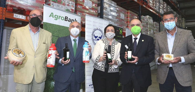 Cooperativas Agro-alimentarias, Fundación “la Caixa” y CaixaBank donan más de 15.500 kilos en productos a los Bancos de Alimentos de Andalucía Oriental