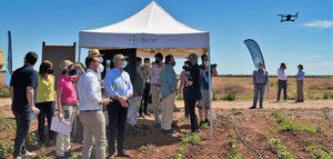 Bayer inaugura en Sevilla la primera finca en España de su iniciativa internacional ForwardFarming