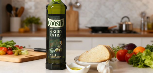 Coosur amplía su gama de virgen extra en vidrio con su nueva botella octogonal de 750 ml.