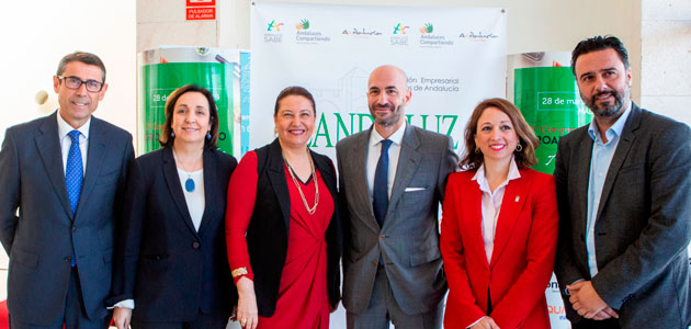 Andalucía pondrá en marcha un grupo de trabajo para crear vínculos entre las empresas a la hora de exportar sus productos