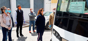 Andalucía activa de forma progresiva las 24 rutas de autobuses para trabajadores del sector agrario