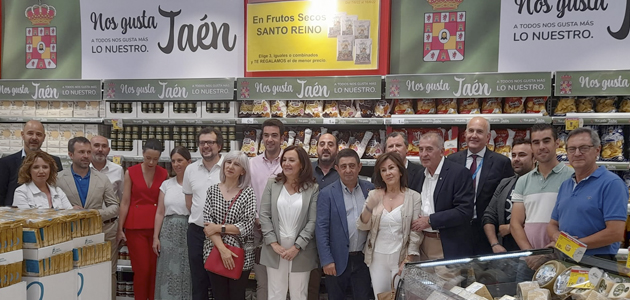 Más de 40 productos de Degusta Jaén lucen sus bondades en Carrefour Jaén a través de una muestra que durará diez días