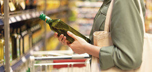 El consumo de aceite de oliva ha caído 0,7 litros por persona durante los últimos cinco años