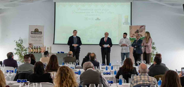 La DOP Estepa deslumbra en Sevilla con su aceite fresco de la nueva campaña