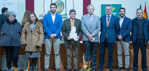 Un trabajo sobre la eliminación del sodio en la elaboración de aceitunas negras, galardonado en el IV Premio "Eduardo Pérez"