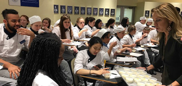QvExtra! y CEQ Italia ofrecen conocimientos técnicos y prácticos sobre el AOVE a estudiantes de cocina de EEUU