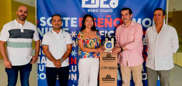 La DOP Estepa entrega el Premio del I Concurso de Diseño 'Estuche de un AOVE excepcional'