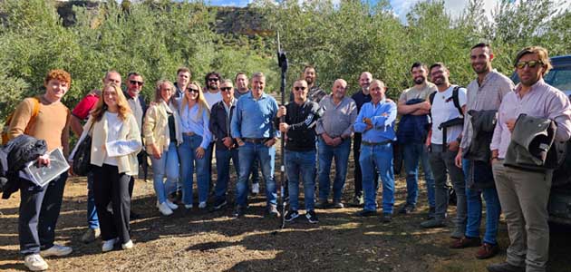 Un exoesqueleto para facilitar la poda del olivar