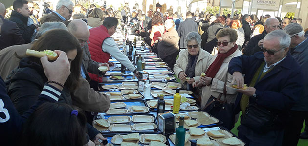 La IV Fiesta del Primer Aceite de Jaén celebrada en Linares supera las expectativas y reúne a 69 marcas de la provincia