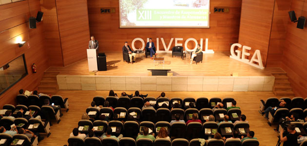 La digitalización y el papel de la mujer en el sector oleícola protagonizan el XIII Encuentro de Responsables y Maestros de Almazara de GEA