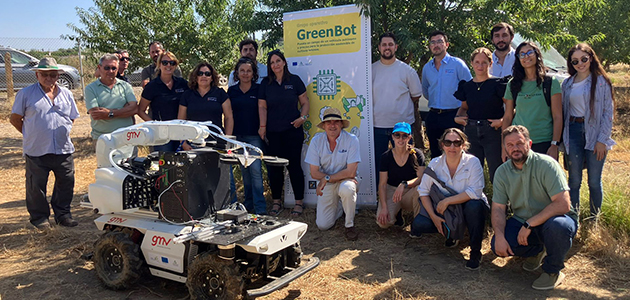 GreenBot, un vehículo autónomo de alta precisión diseñado para el control inteligente y localizado de malas hierbas en el olivar