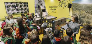 La Interprofesional del Aceite de Oliva divulga la cultura del AOVE produciendo oro líquido en una almazara en directo en EXPO SAGRIS