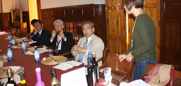 Diputados japoneses conocen la calidad del AOVE jiennense y la oferta de oleoturismo de la provincia