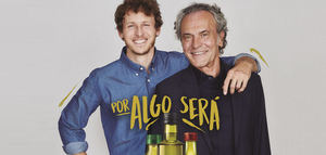 El actor José Coronado y su hijo Nicolás protagonizan "Para toda una vida", la nueva campaña de Aceites de Oliva de España