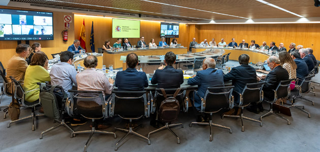 El Gobierno y el sector agroalimentario analizan el acuerdo comercial entre la UE y EEUU