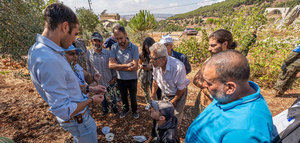 El programa "Almazara" reanuda su actividad en los campos del sur de Líbano