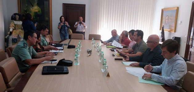 El sector olivarero de Jaén y la Guardia Civil refuerzan su coordinación ante la campaña de recolección