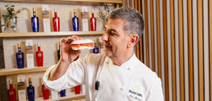 El chef Paco Roncero presenta el "Bocadillo de Oro" : alta cocina con AOVEs de Almazaras de la Subbética