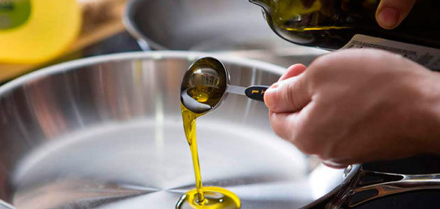Mercado de aceite de oliva en abril: producción acumulada de 661.506 t. y salidas de 64.155 t.