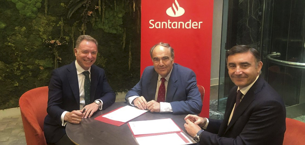 Santander y Dcoop firman un acuerdo para apoyar a más de 75.000 agricultores y ganaderos