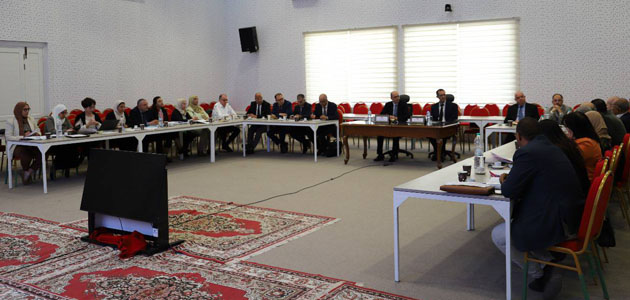 Túnez analiza el desarrollo de la actual campaña oleícola