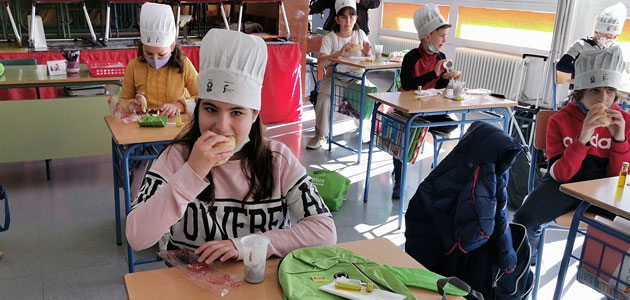 Alumnos de colegios de Jaén, Valladolid y Huelva conocen las bondades saludables del AOVE