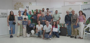 Interóleo pone rostro a VivaOliva : mujeres y jóvenes al frente del olivar regenerativo